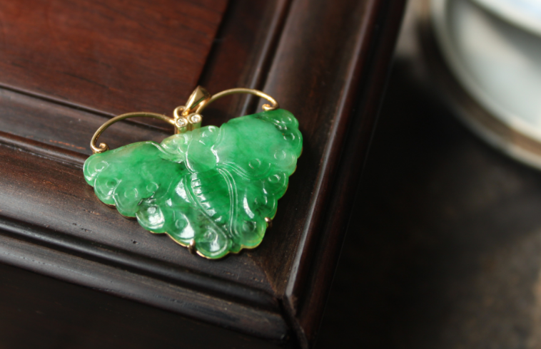 翡翠|别乱买翡翠了，你花高价格买的“翡翠”，或许是玉髓