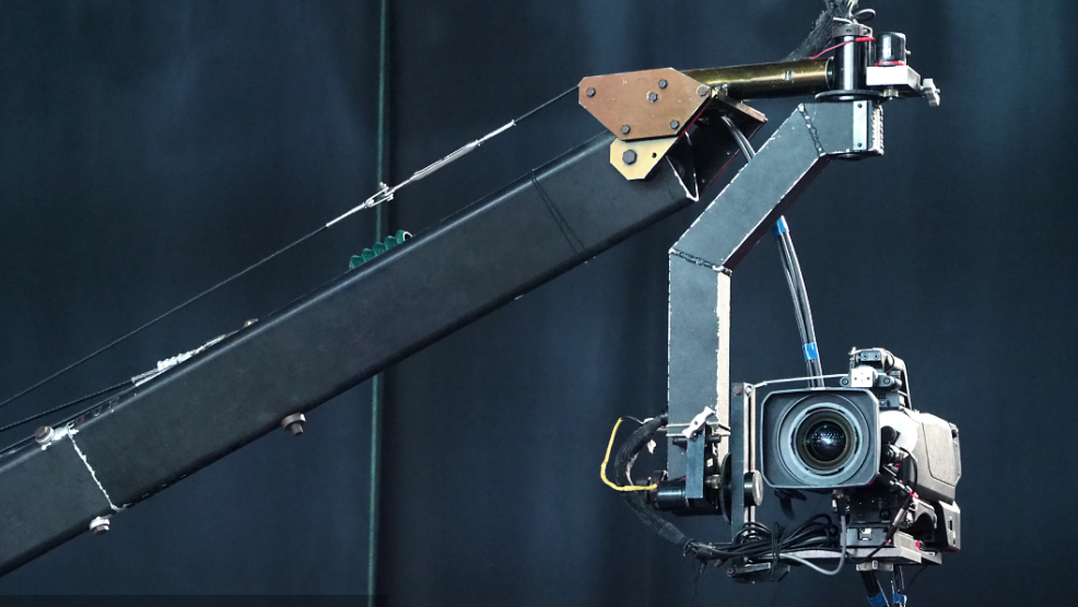 睡前de育儿经|请问跟拍运动镜头，怎么做到视频不抖？