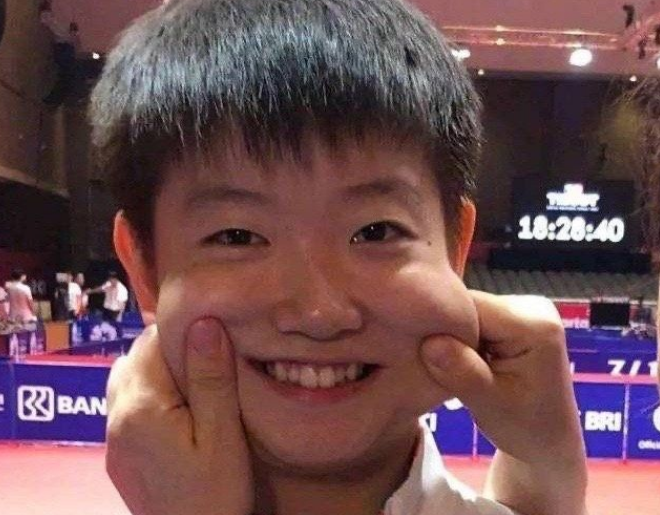 新晋宝妈育儿记|恭喜孙颖莎陈梦会师决赛!奖牌提前收入囊中,需要冷静吃瓜拒绝网暴