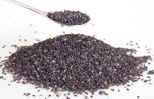 骨科|3种食物是骨头的“充电宝”，骨科专家：坚持吃，或能养成“金刚骨”