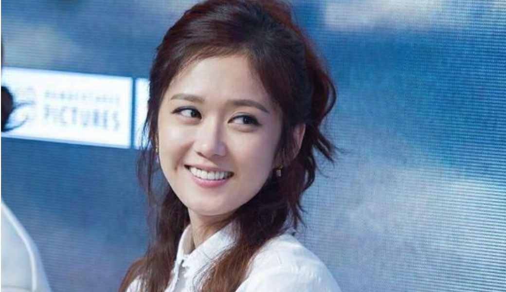 张柏芝|10年前，那个说“没钱就去中国”的张娜拉，如今哭诉遭遇被吐槽