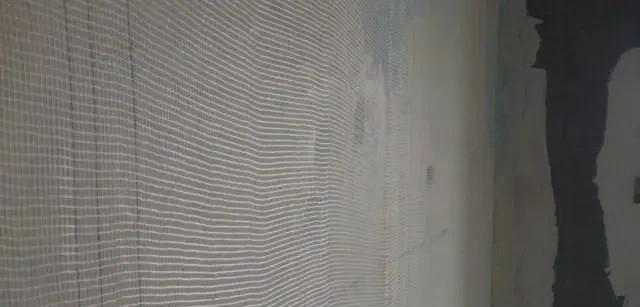混凝土|室内装修刮腻子要挂网吗？