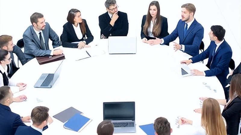 |职场秘笈｜“替领导开会”要牢记三句话、四要点、两件事