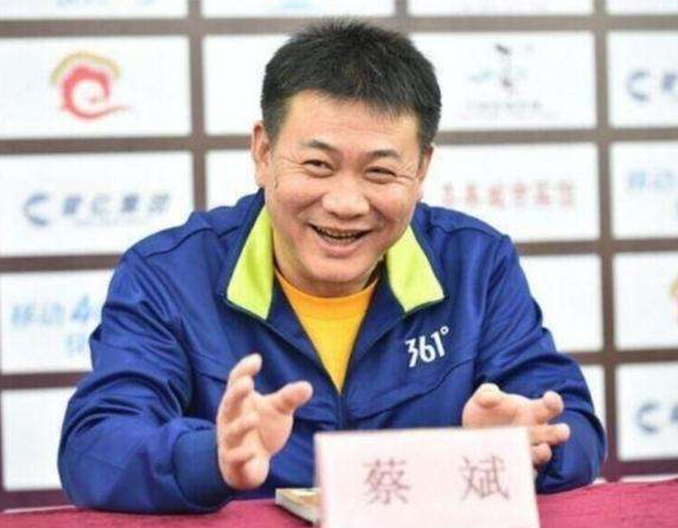 女排|另起炉灶！中国女排新帅呼之欲出，弃选+新任命，官媒初定调