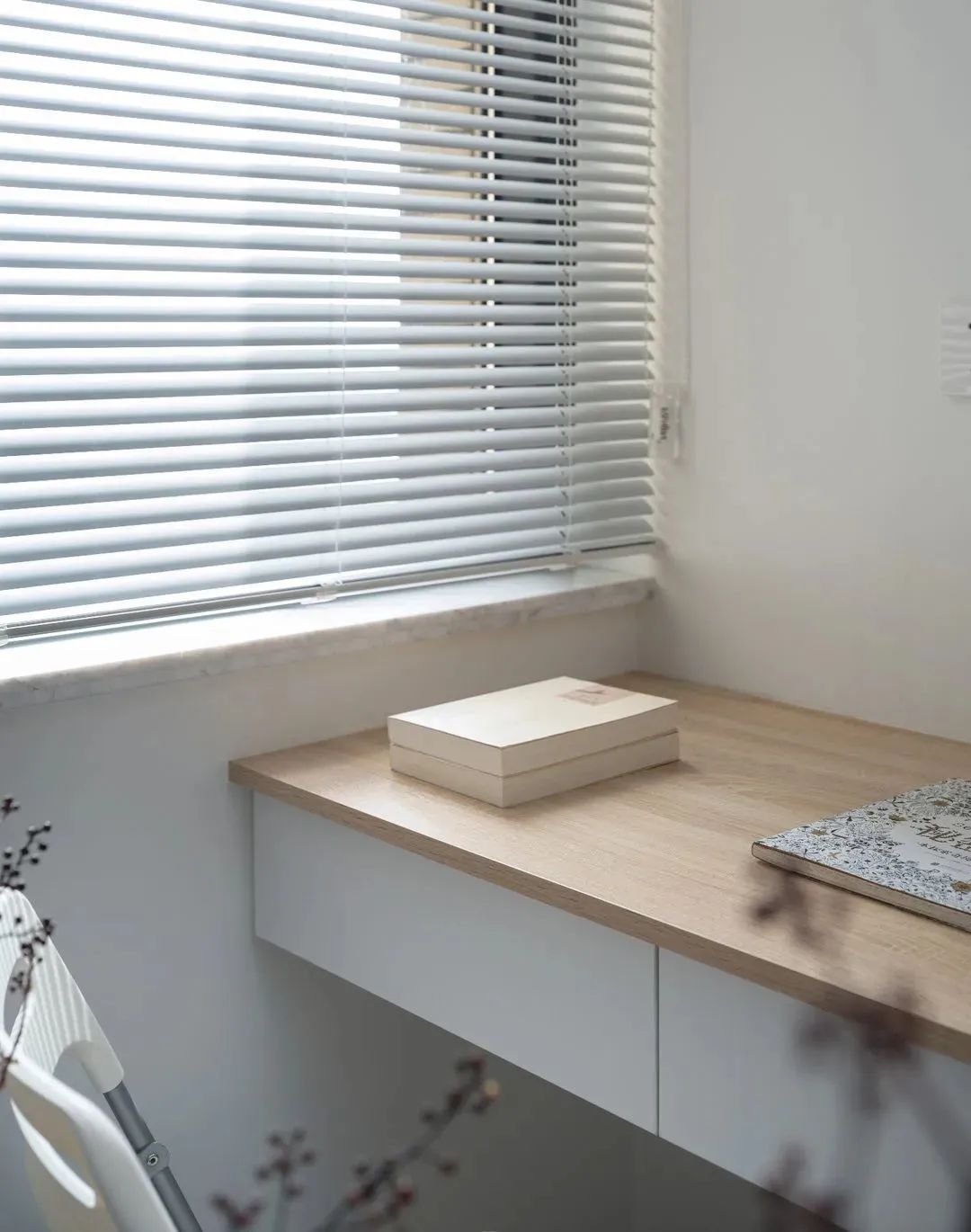 80㎡老破小改造,莫兰迪经典色系软装,温馨又高级!