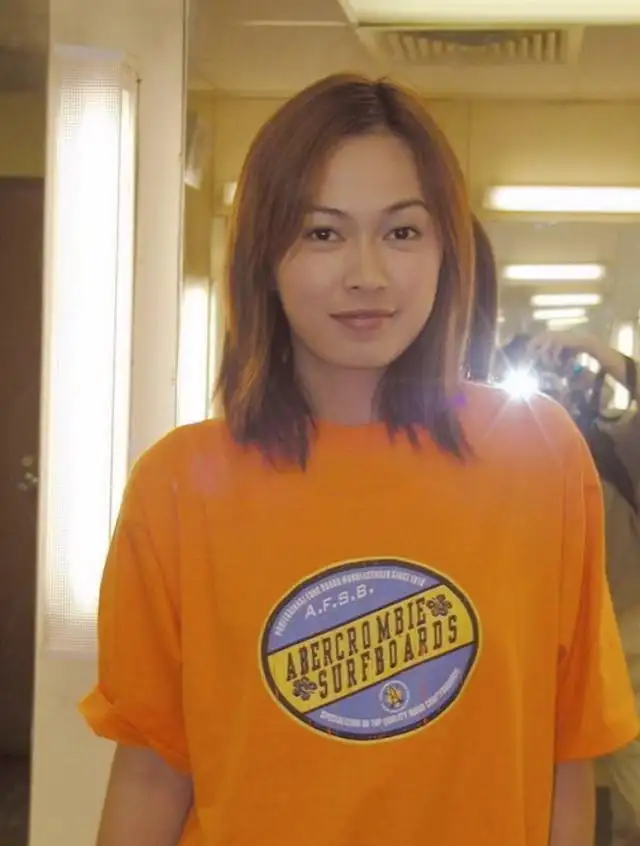 姚莹莹|TVB女星暴瘦为儿子庆生！母子俩如复制粘贴，曾因独自养娃熬出病