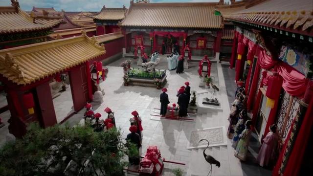 如懿传|惢心明明只是个丫鬟,她凭什么凤冠霞帔出嫁,还让各宫娘娘送别?