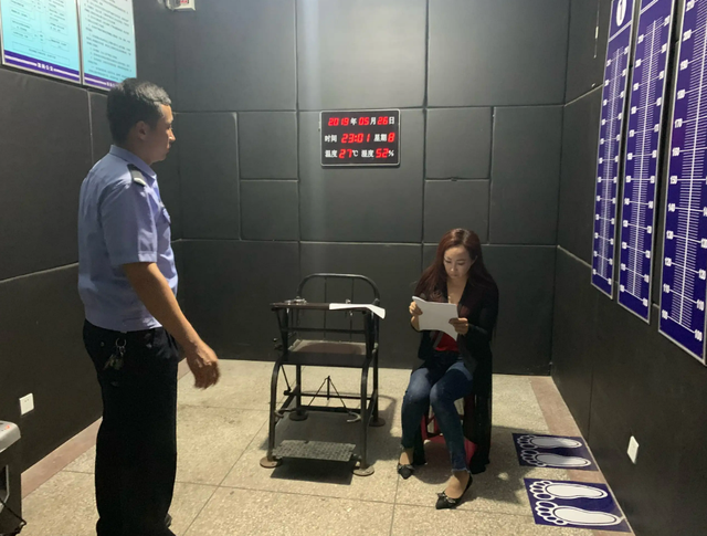 几人在家中招嫖,失足女中还包括3名孕妇,结果如何?