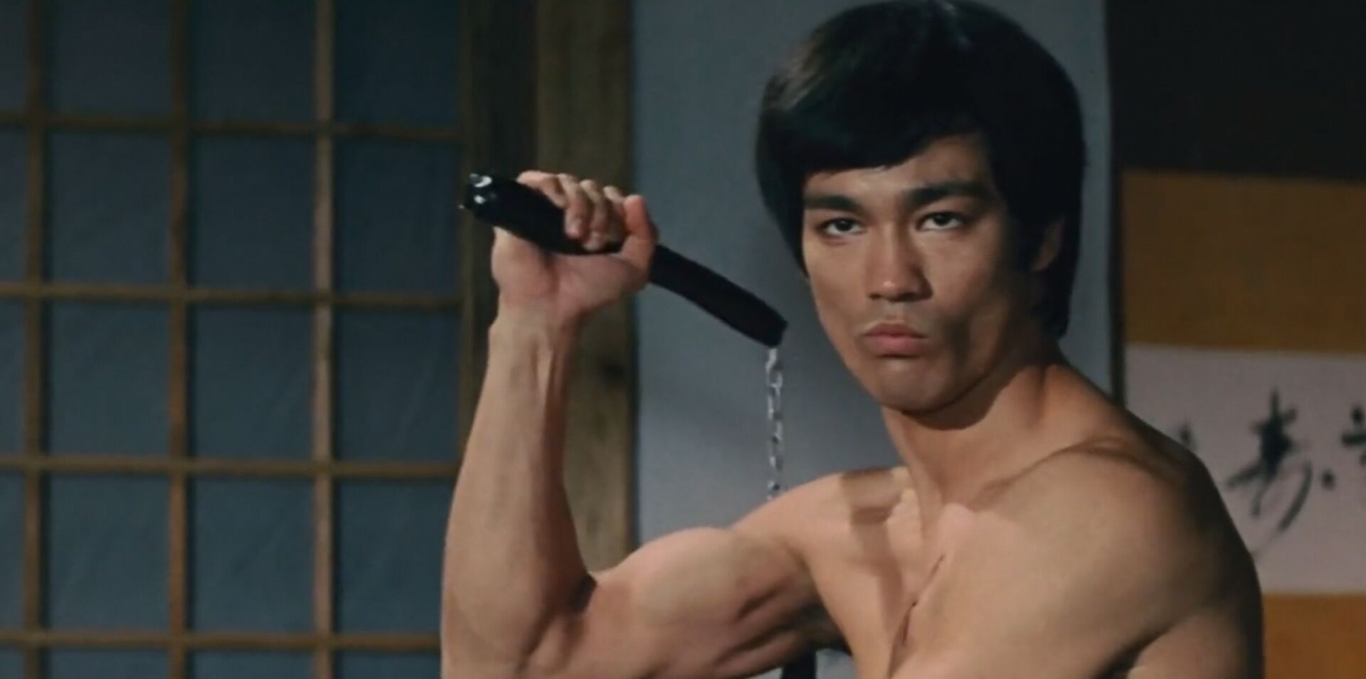 邦德|功夫巨星李小龙荧屏恋人是苗可秀?原来钢铁男人也有柔情的一面?