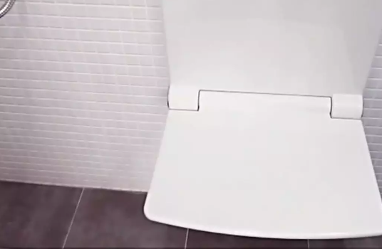 客厅|34㎡挤5口人，每天忙着琴棋书画，极度拥挤，孩子降临成大灾难