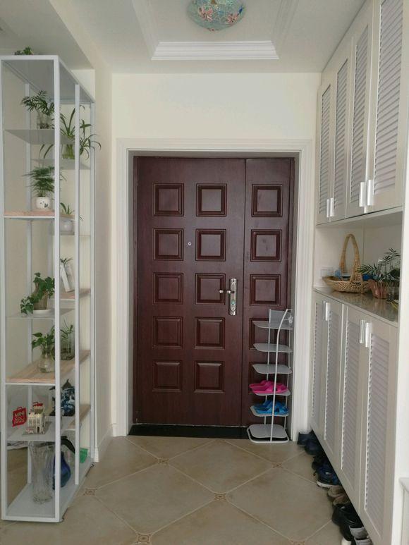 刚通风的新房，简单装修晒业主群就被大家点赞，进门玄关是亮点！