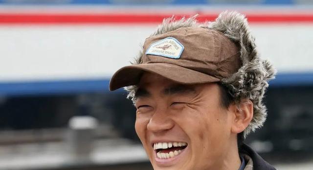 王宝强|王宝强近照网友直呼认不出来：他从来都不简单！