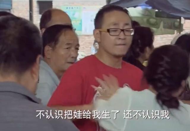 别喊“我不认识他”，遇到人贩子时，这样做，旁人更愿意帮你