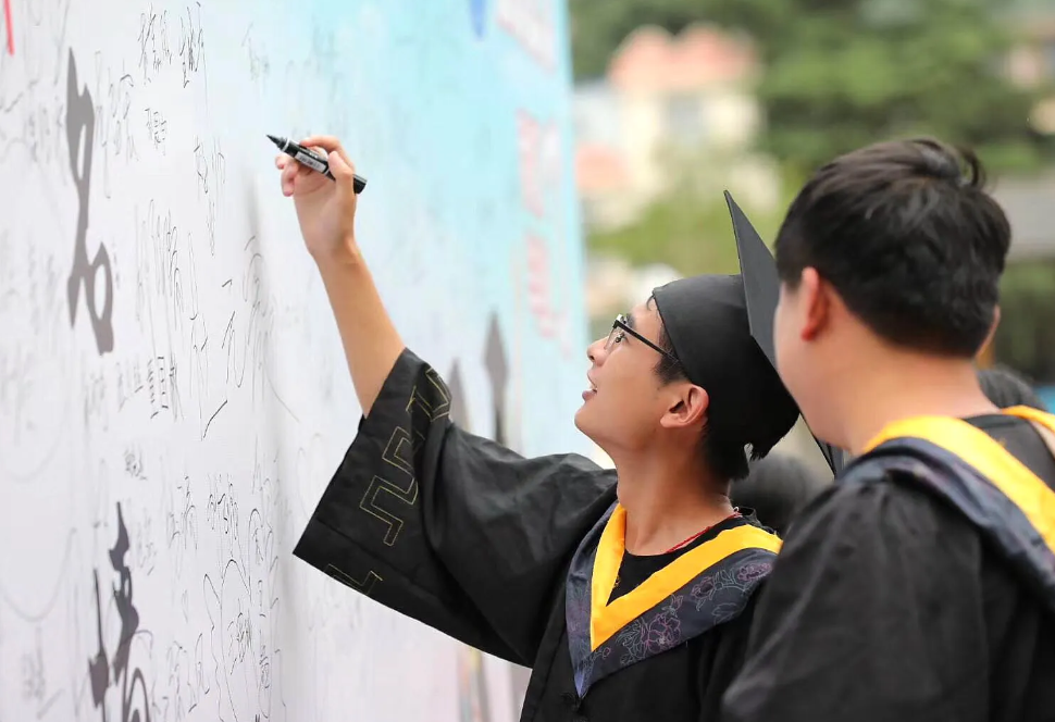 上海市|“离沪潮”的后续: 毕业生有了新宠，这3座新一线城市迎来新主人