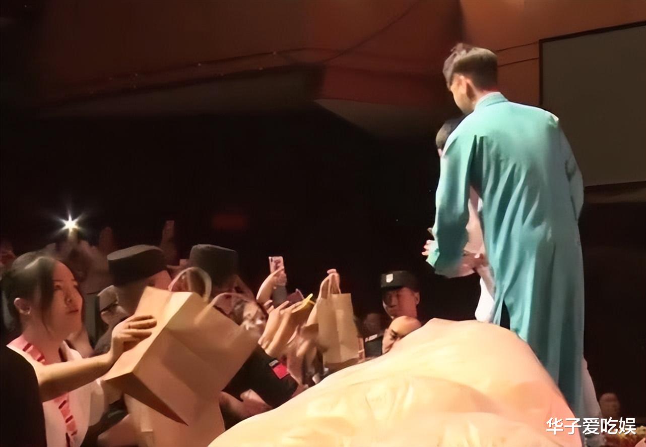 相声艺术|继南开大学教授后，马岐也公开炮轰探清水河，观众应提高欣赏水平