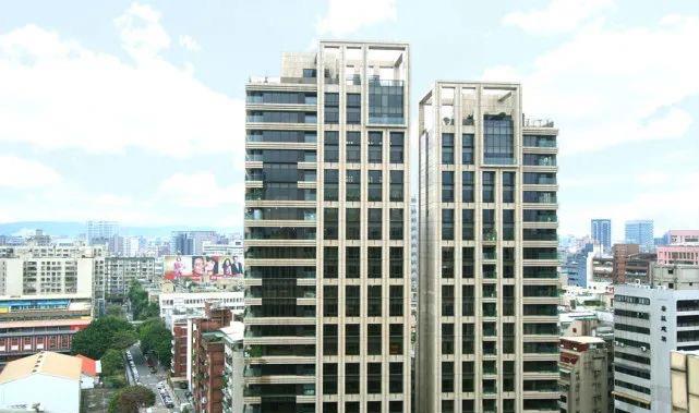 王力宏|王力宏节俭半生,如今4亿豪宅送爱妻?荒唐!离婚后,才知有多渣