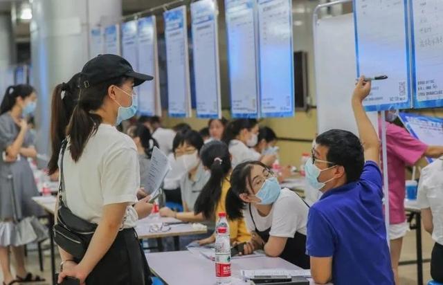 招聘|“国家电网”公开扩招，平均工资令人羡慕，毕业生别错过好机会！