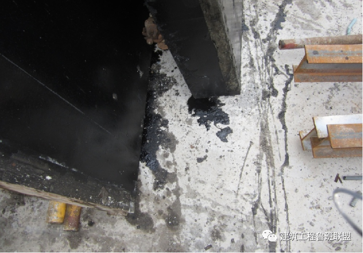 墙面为什么总开裂？15个原因，施工人员请注意！