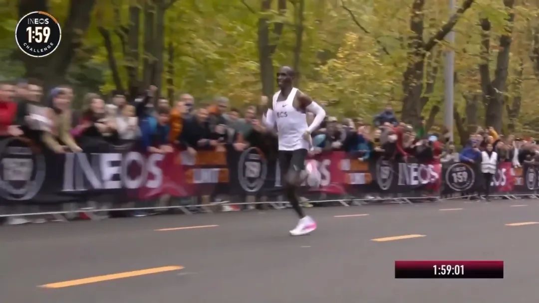 |为什么“大神”都喜欢穿背心跑步？