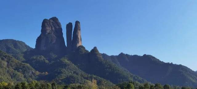 |拍遍天下美景 王国平开创旅游线路短视频