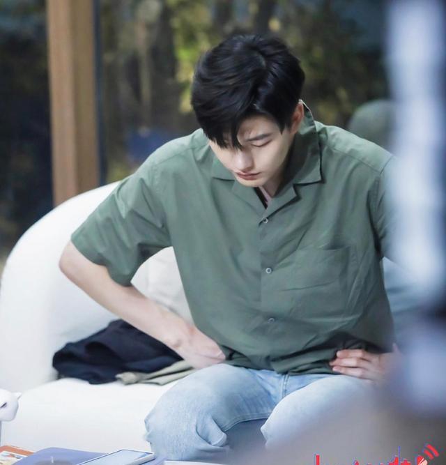 cp粉|心动的信号5:女2发博和粉丝互动,男1现身评论区,CP粉要崩溃了