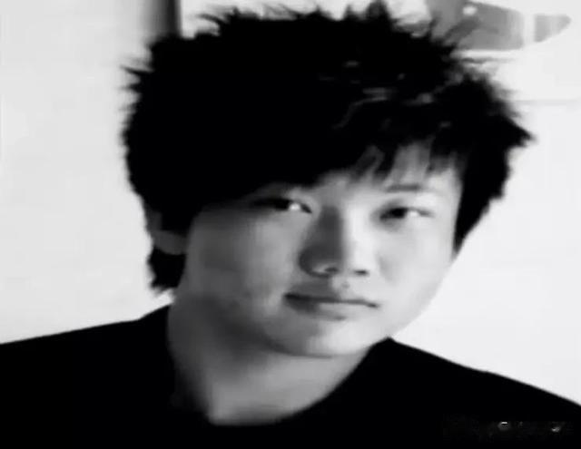 高三学生与富二代发生摩擦,被砍身亡,对方母亲:我有的是钱