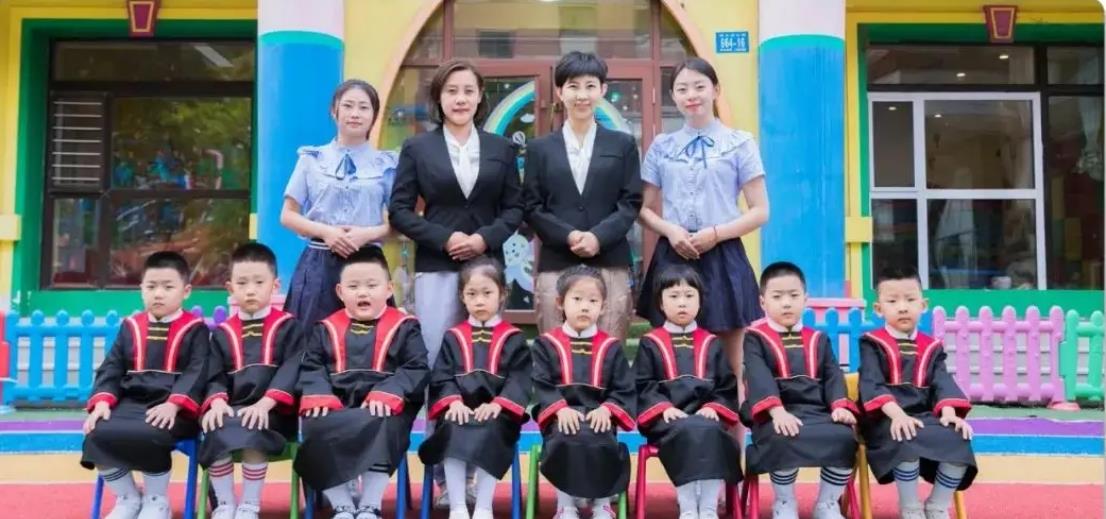 |大专生或将无缘“幼师”了?官方文件下发,幼师荒加剧是好是坏?