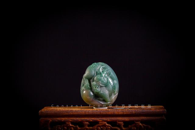 翡翠|收藏什么玉石最值得
