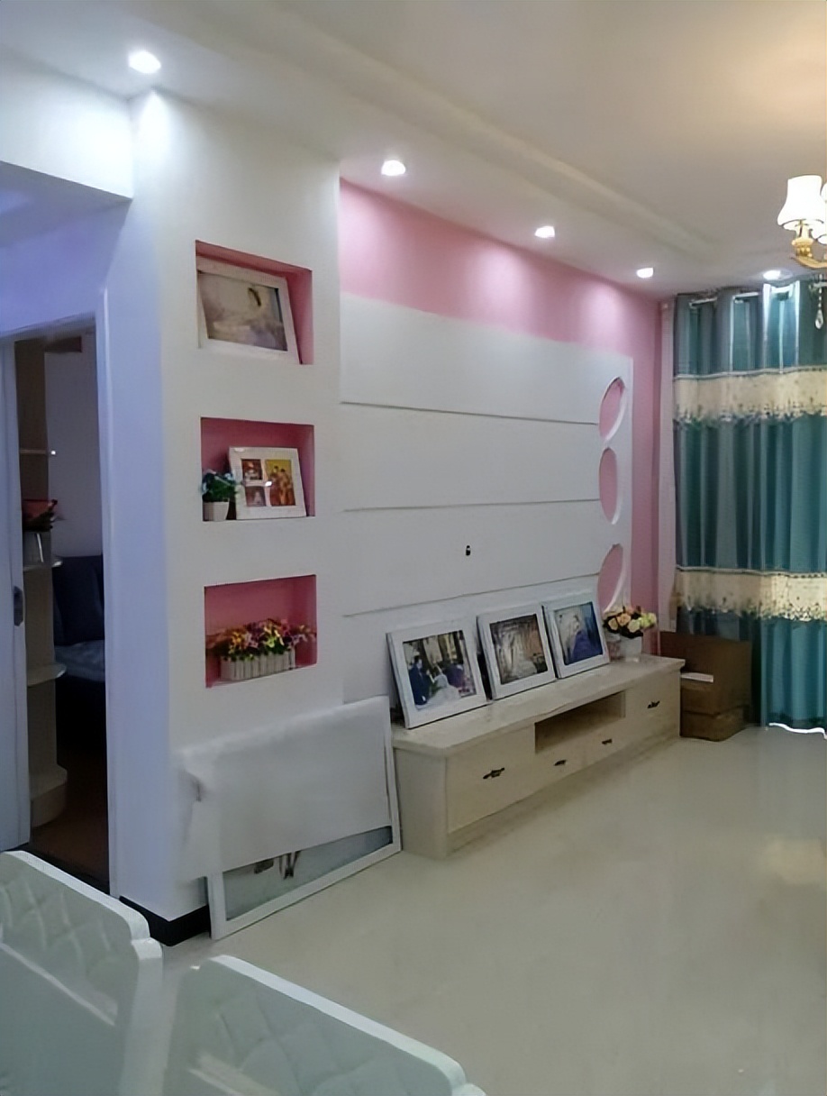 简简单单的新房装修,沙发加茶几才用了3000块,超便宜