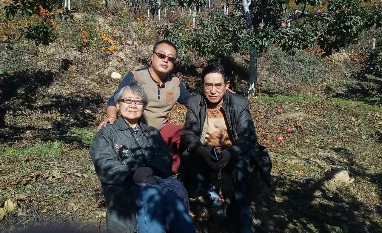 李作鹏长女:父亲入狱后工作被辞退,下海摆摊如今成为富豪住别墅