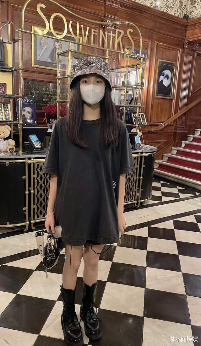 |催熟、缺爱、不正经？几位父母离异的星二代，其实没那么“不堪”