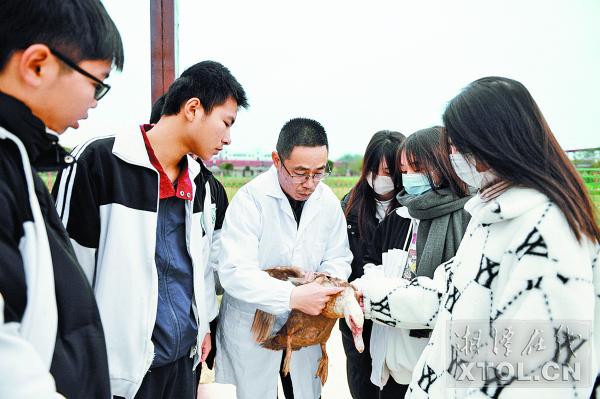 安顺|湘潭市:锻造“能工巧匠” 强健“产业筋骨”