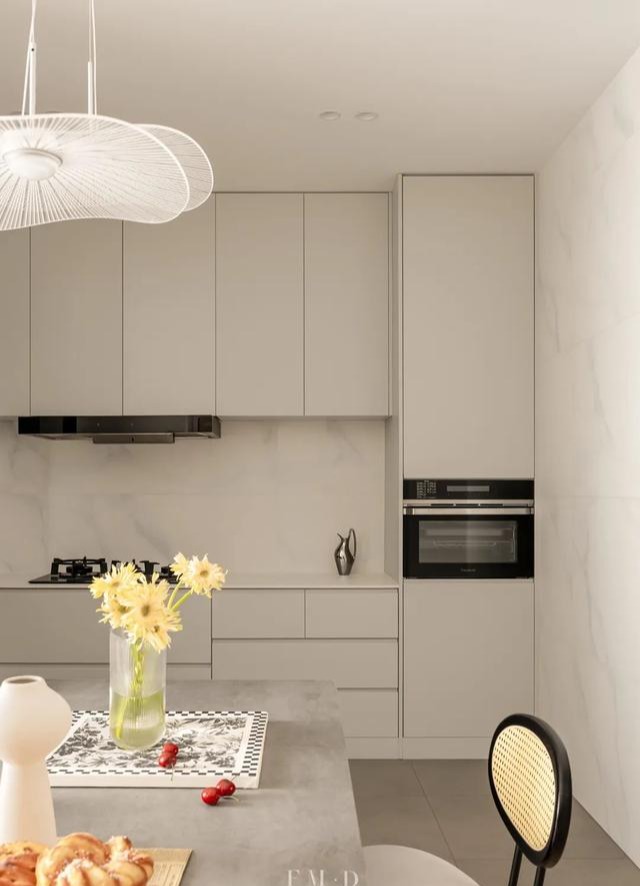 买下188㎡大平层,送给父母养老,这才是梦想中的退休生活,羡慕