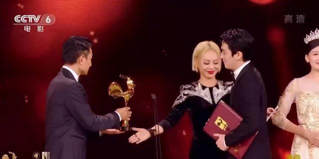 明星素颜|刘晓庆咖位不如宁静?宁静和陈道明们坐在一排,旁边是张涵予