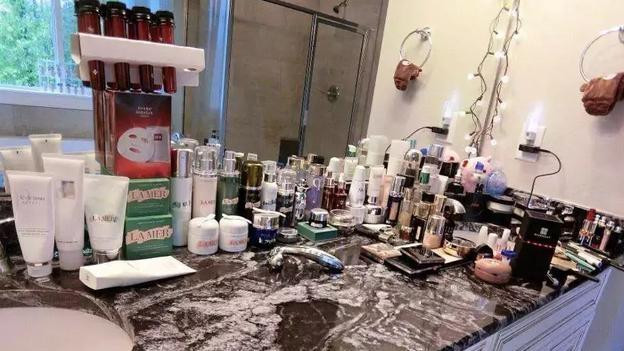 补水 差评！远离那些有毒的化妆品，简直浪费钱...