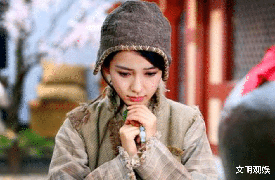 蒋璐霞|蒋璐霞：从《红海行动》到《特战荣耀》，打了多少精致女星的脸