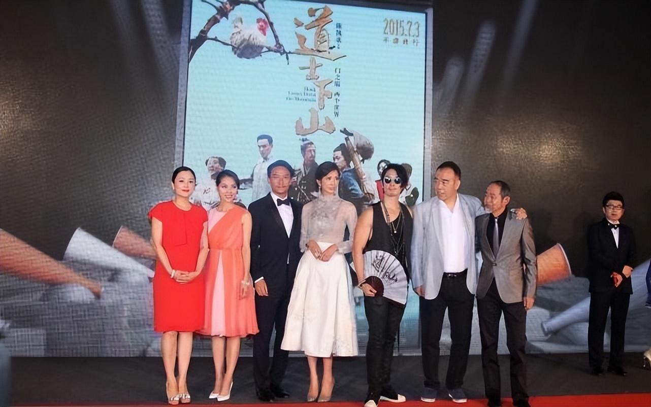 柳岩|陈红真有点老了，和林志玲同框差别明显，衣品就看出年龄感