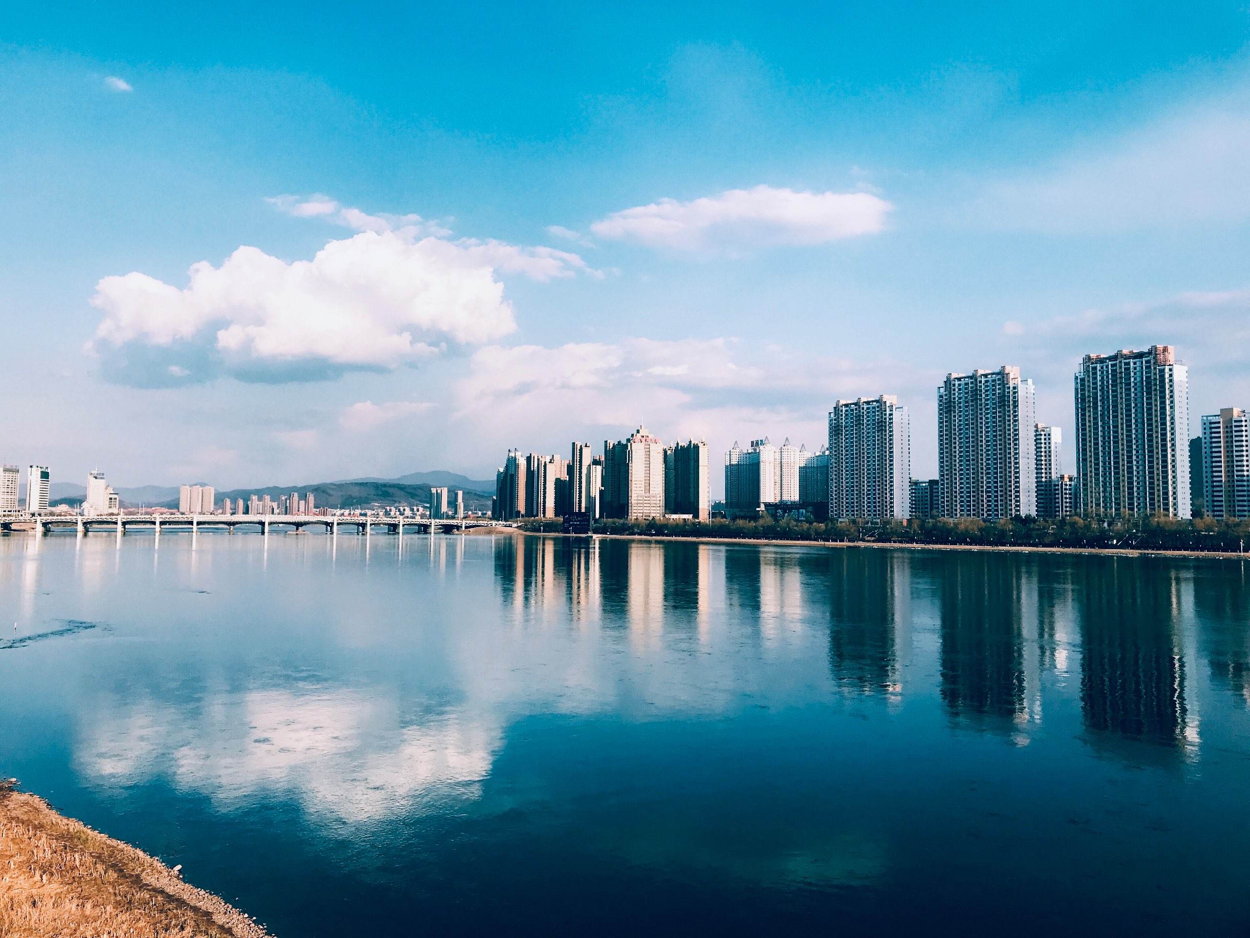 天山|南方人想在北方买房子避暑，该选哪个城市？