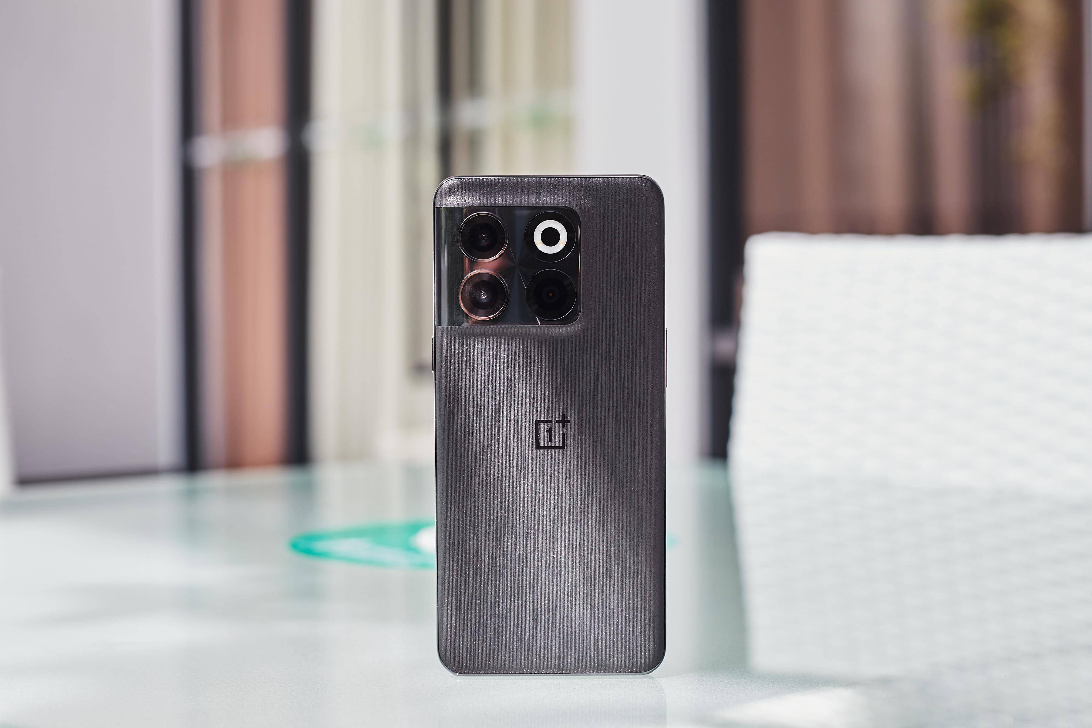 折叠屏|折叠屏也玩起了性价比?直板手机价格更有吸引力