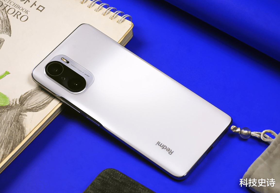 聚会|2021烂大街的3款手机，第一款过年聚会大概率见到，你在用哪款？