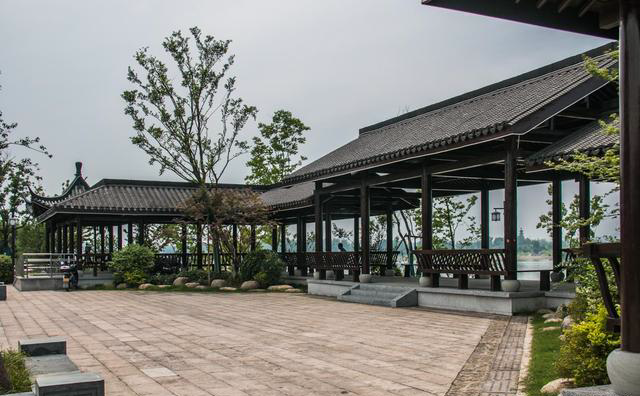 葡萄酒|富阳里山镇：山水如画称云雾茶镇，江水滔滔有码头古朴深沉