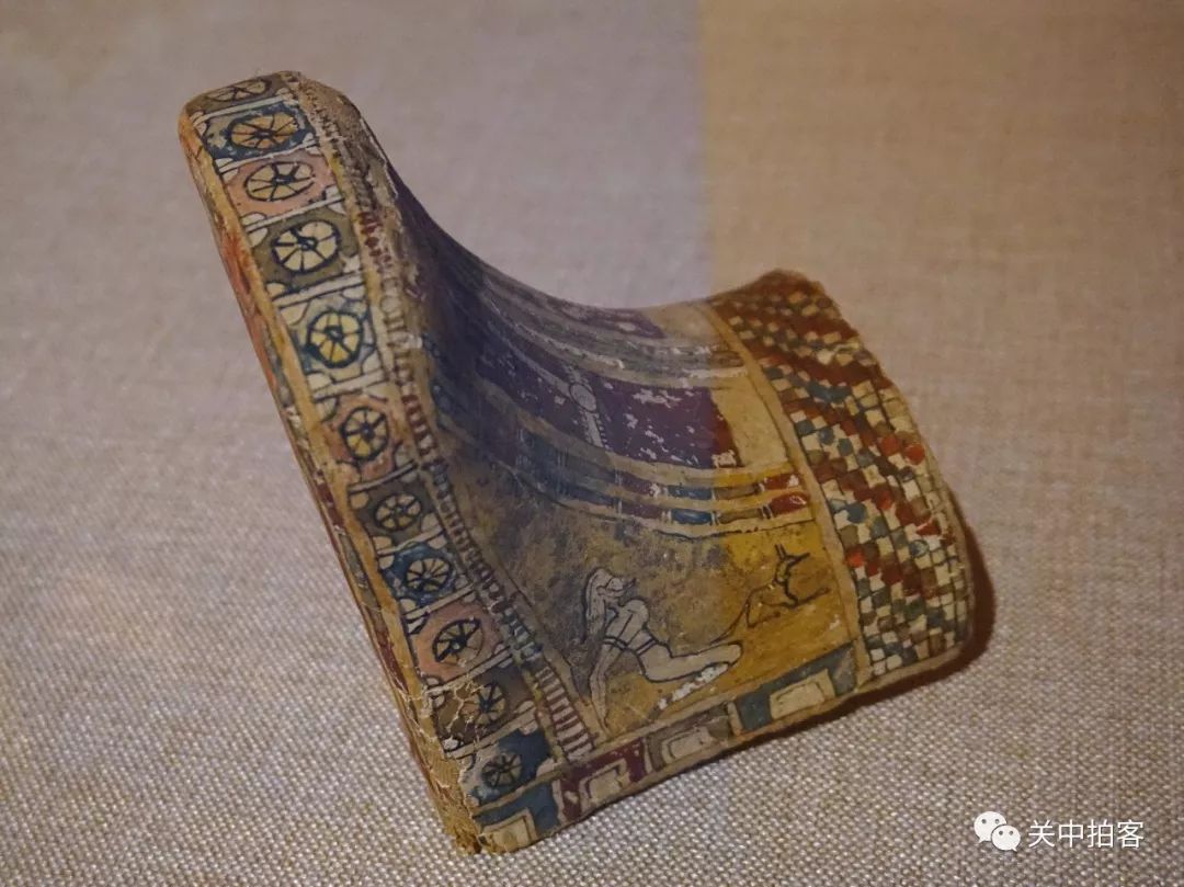 不朽之旅：参观大型古埃及文物展，领略古埃及人的生命观