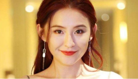 |如果谈热依扎的演技,我认为她的可塑力非常强,未来可期