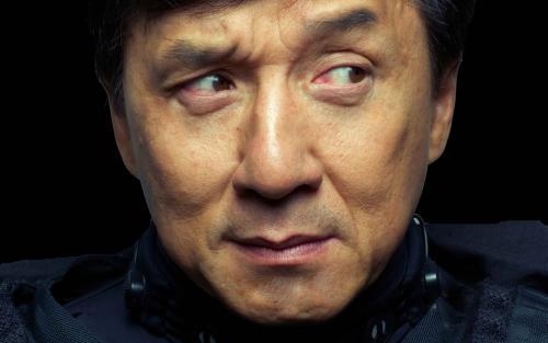 成龙|成龙以4000万美金收入排全球第十，这个年度他没有作品收入哪来的