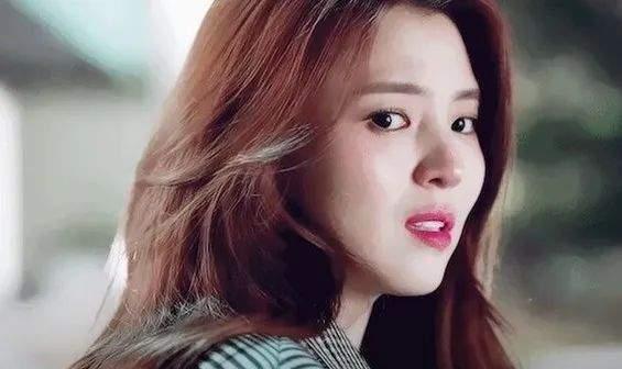 张元英|张元英牵制新人女团成员？事实如何；某艺人母亲利用女儿名义借钱？