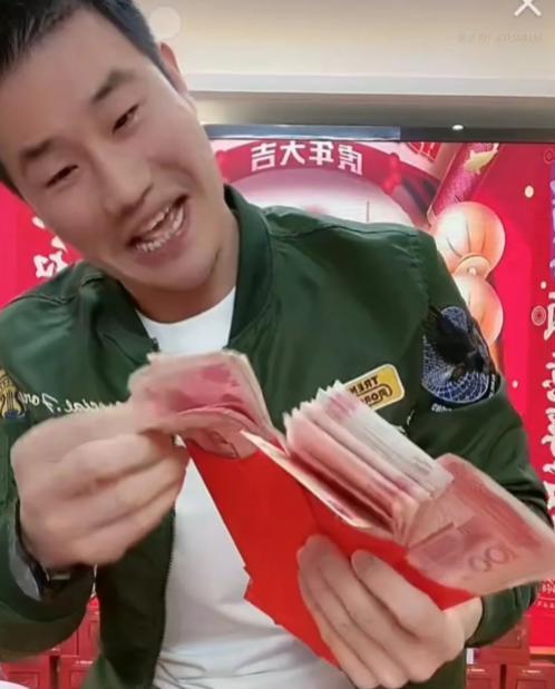 华为荣耀|辛巴卖荣耀手机，和任正非打电话谈价格，助理操作失误损失几千万