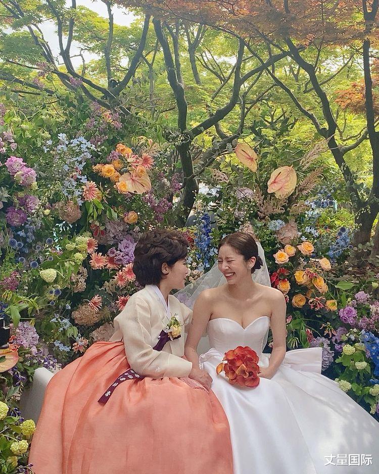 韩剧|回顾2022年结婚的7位「韩剧女神婚纱照」