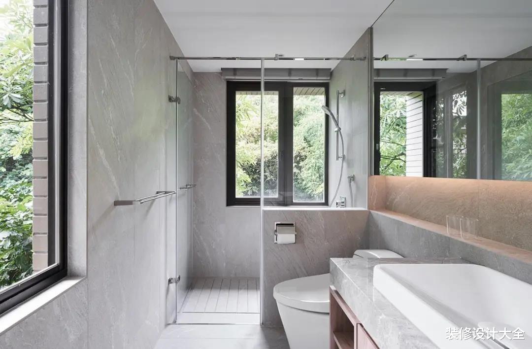 125㎡三房从简设计理念,一气呵成的大气感,流露绚烂静谧气息!