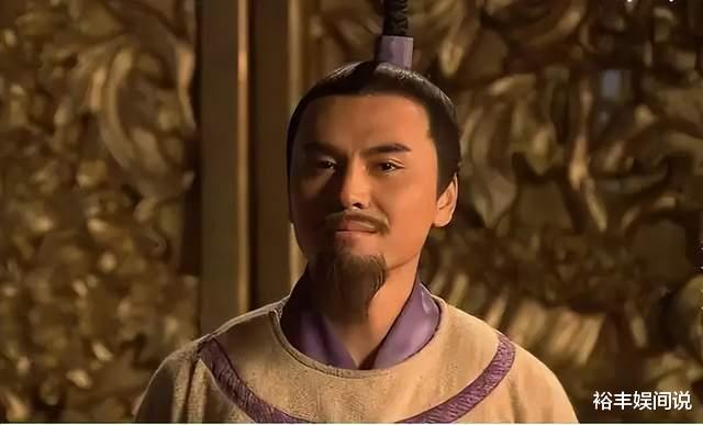 无人问津|55岁老戏骨现身餐馆无人问津！点3个凉菜太简朴，娶外国妻子生4娃