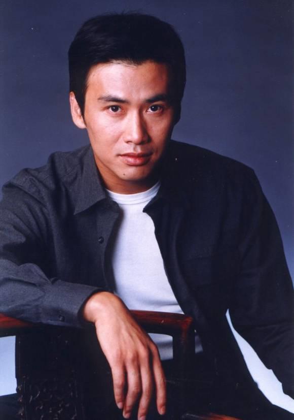 柳云龙|被雪藏5年:强行删掉5集,但9年过去了,它仍然是中国最佳谍战剧